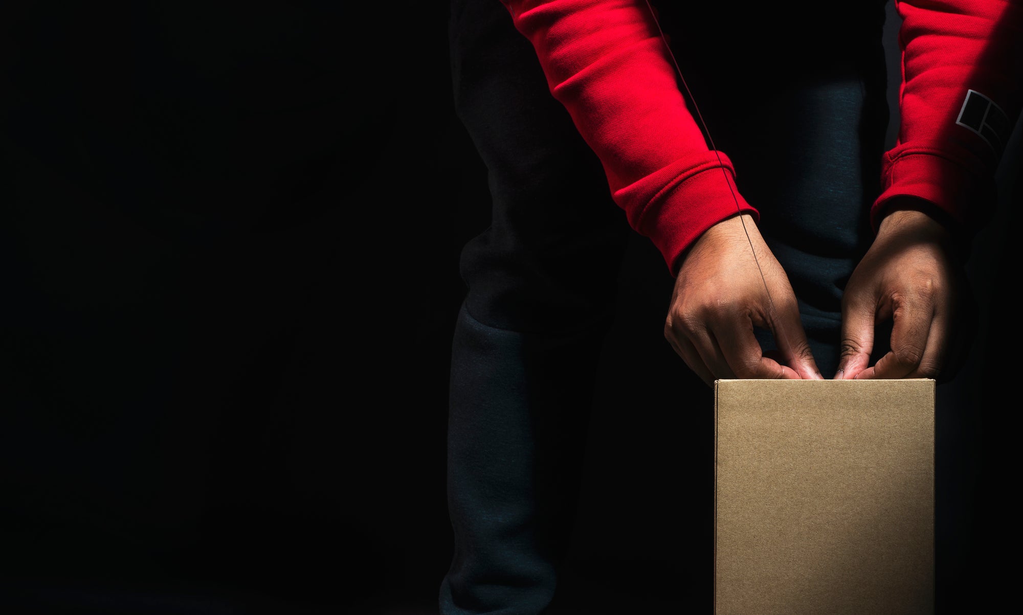 Fast and secure delivery from Germany to UAE Dubai